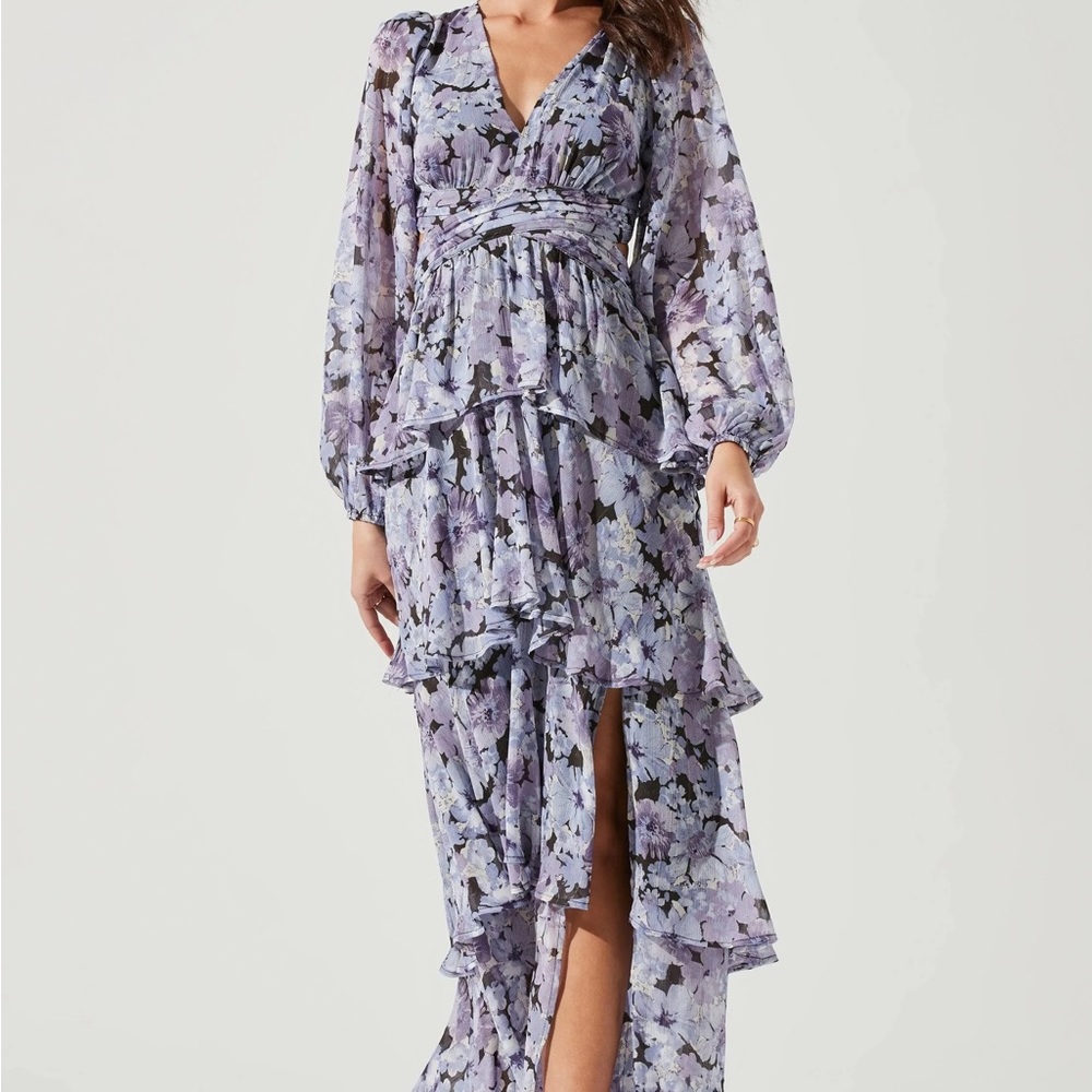 ASTR the Label Anora floral tiered maxi dress in L, fits like an 8, shortened